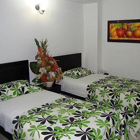 Hotel La Media Naranja Monteria Exterior photo